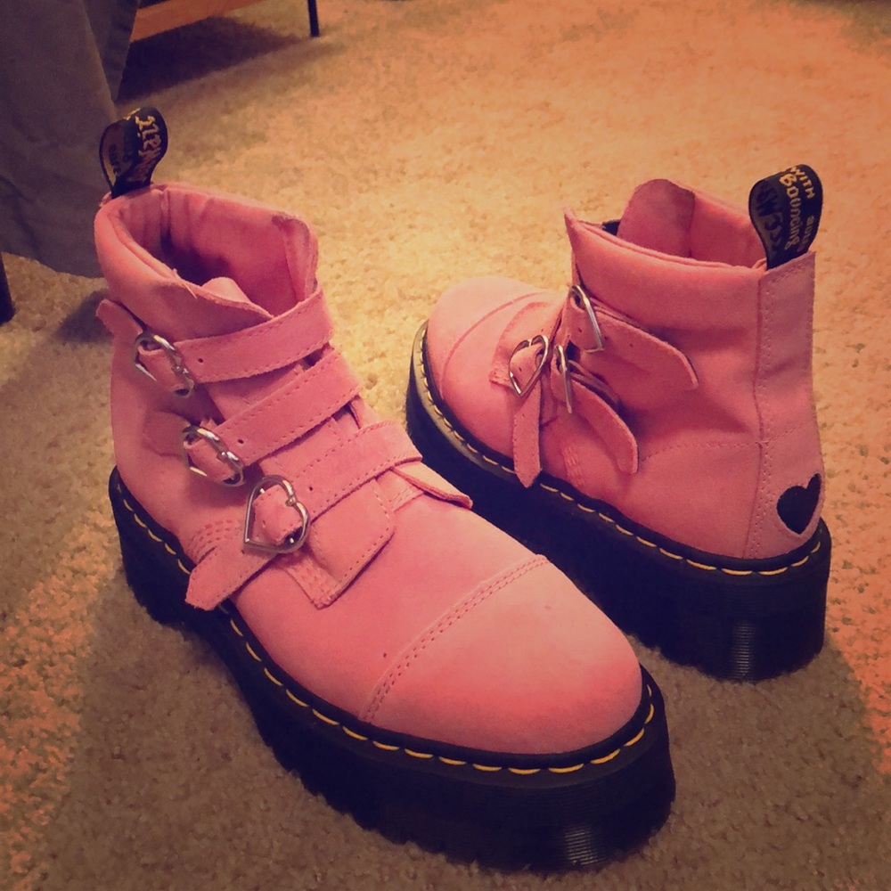 Doc Martens Limited Edition, Platform Pink Boots